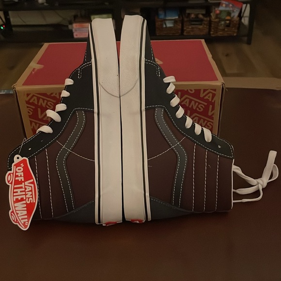 Vans Sk8-Hi 2-Tone Navy/Port 8 Women’s - Picture 3 of 5